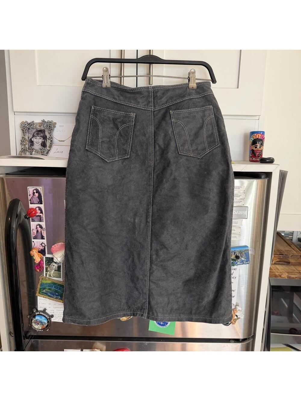 Vintage grey suede midi skirt with pockets #midi #suede
